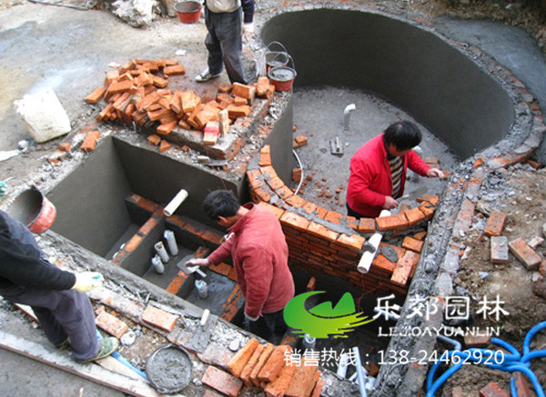 家庭院子砖砌小鱼池防水处理图片