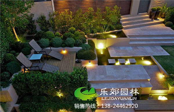 补充了光源的庭院水体景观图片